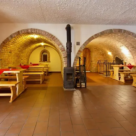 Vinny Sklep Krysa Maison d'hôtes Kostelec (Hodonin)